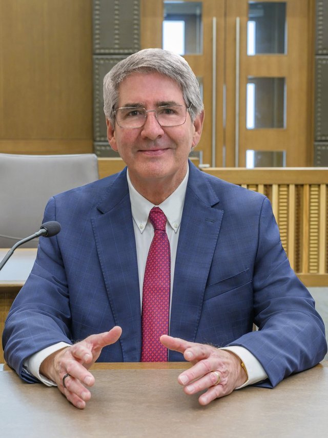 Walter L. "Bud" Paulissen, attorney portrait